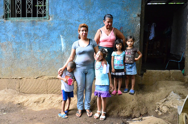 Daisy's-family-and-house-in-Nicaragua